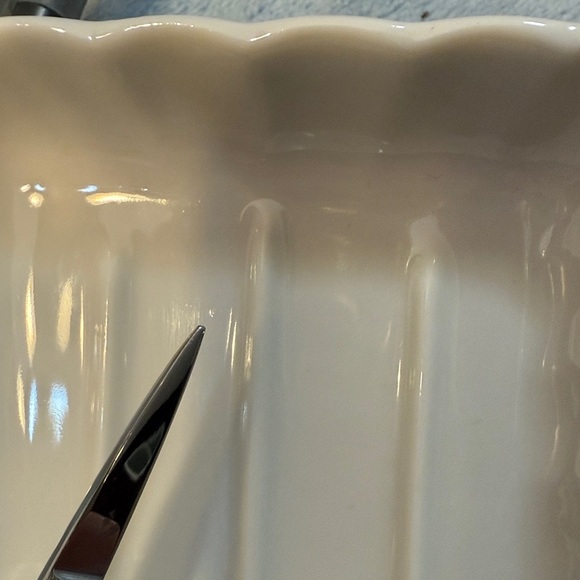 Hotel Inter Continental San Diego Ceramic Soap Dish 3.75” Square Ivory Color - Picture 7 of 7